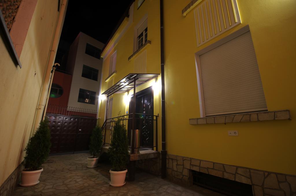 Guest House "The House" Топ Център Габрово Dış mekan fotoğraf